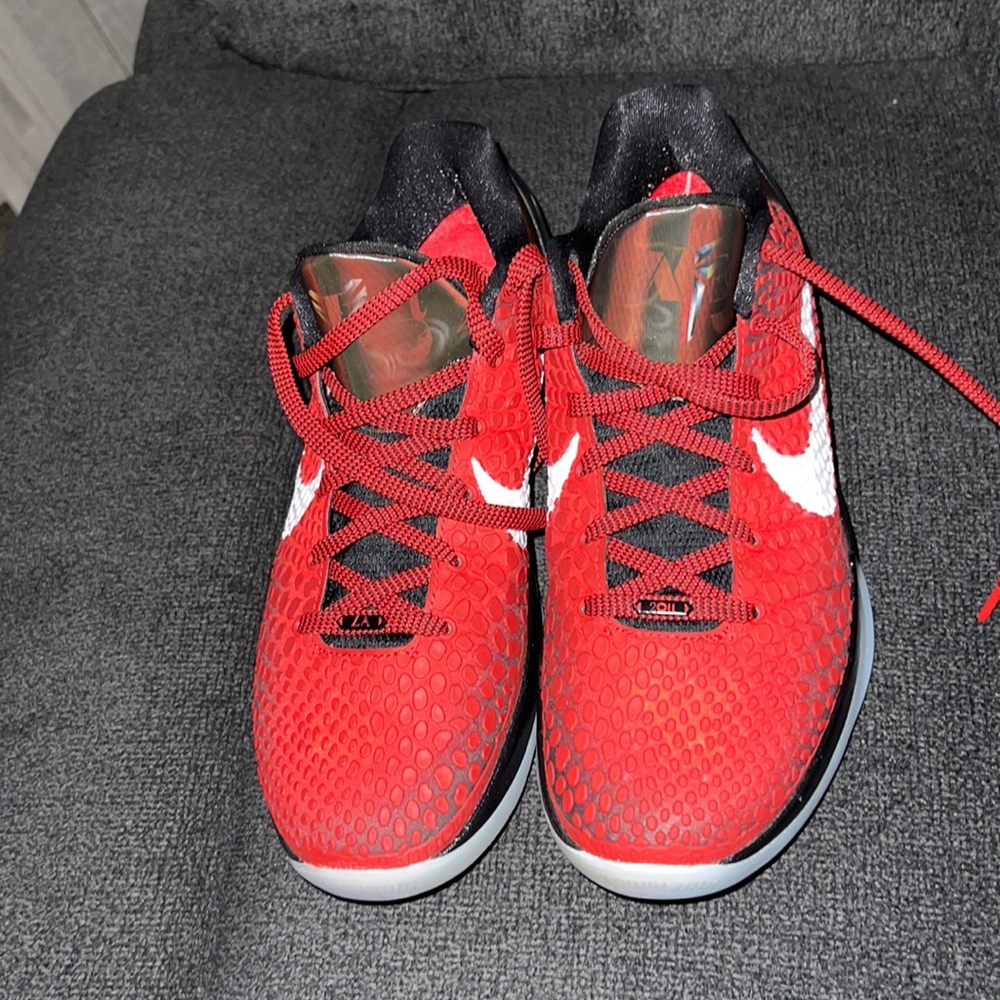 Kobe shoes size 9
